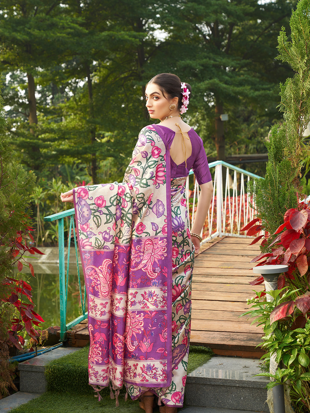 Pardeshi -Kalamkari printed saree with solid border