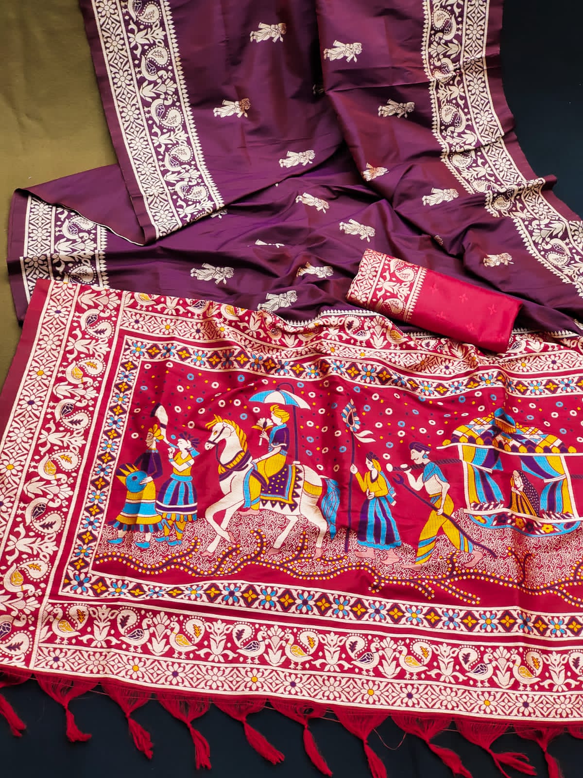 Tribal- Ethnic Motifs Woven Design Saree