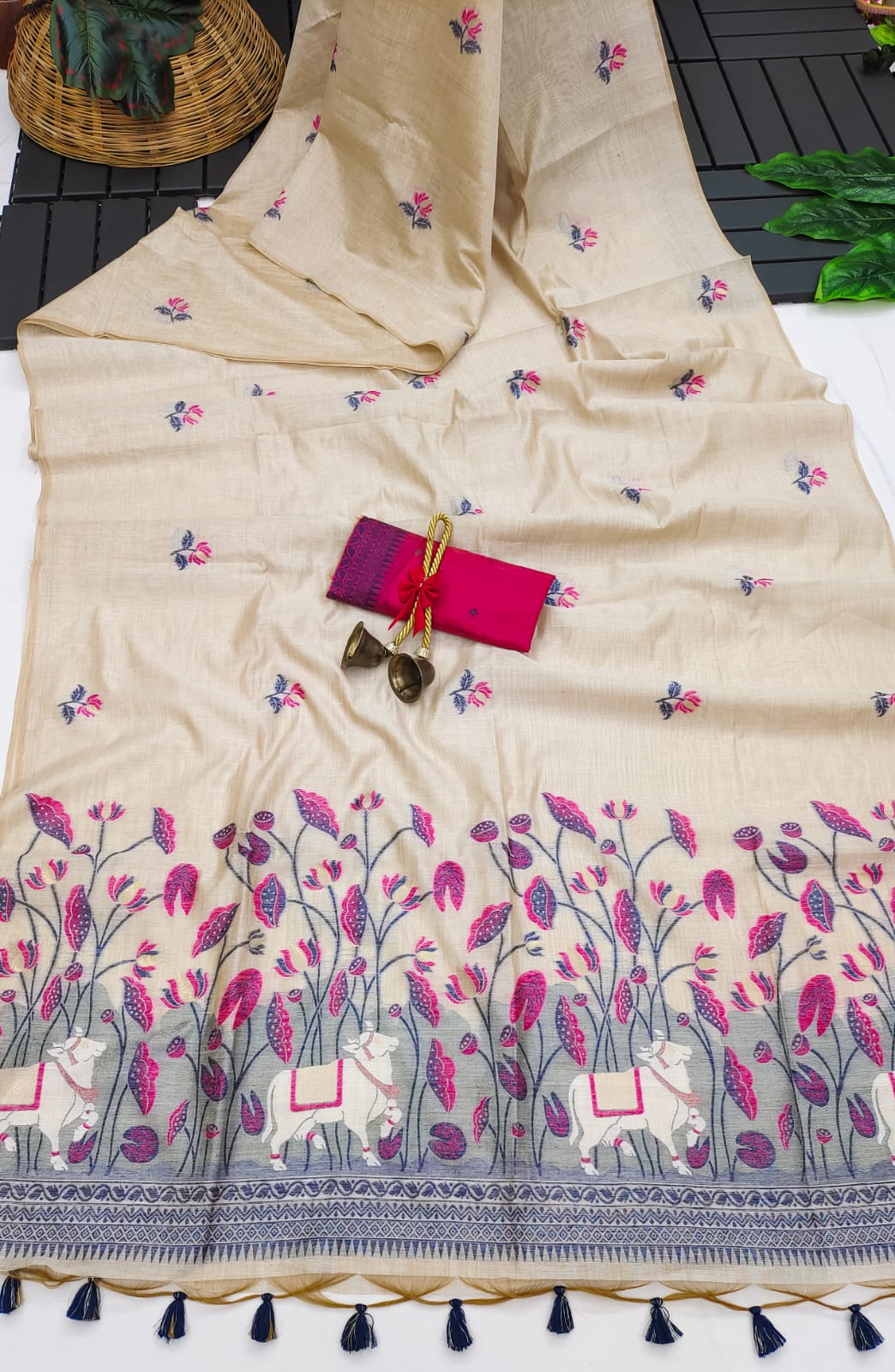 Cow- Pranshi Navy Pichwai Muga Cotton Saree