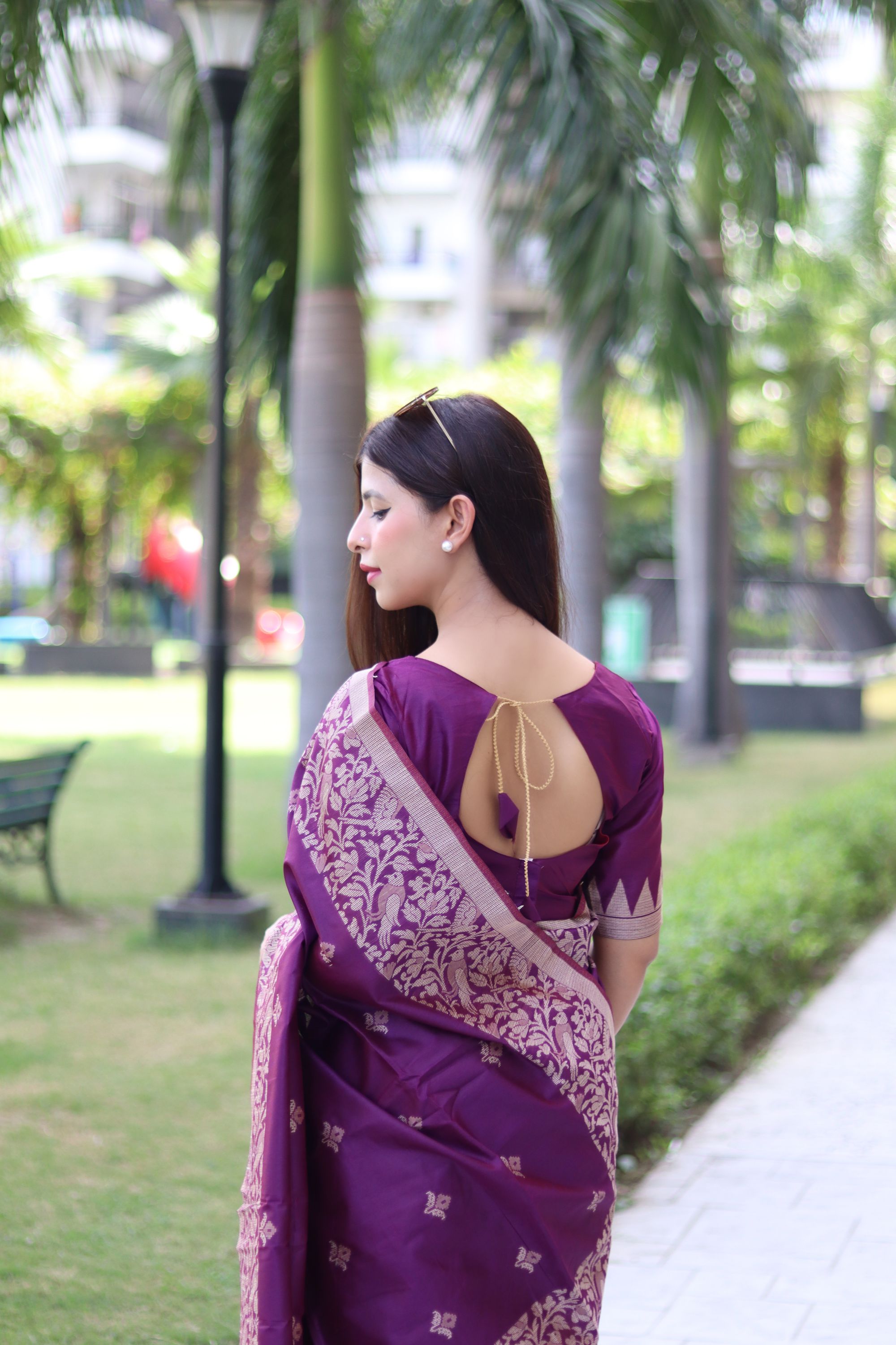 JIYA 1 Queen’s Choice – Rich Handloom Elegance