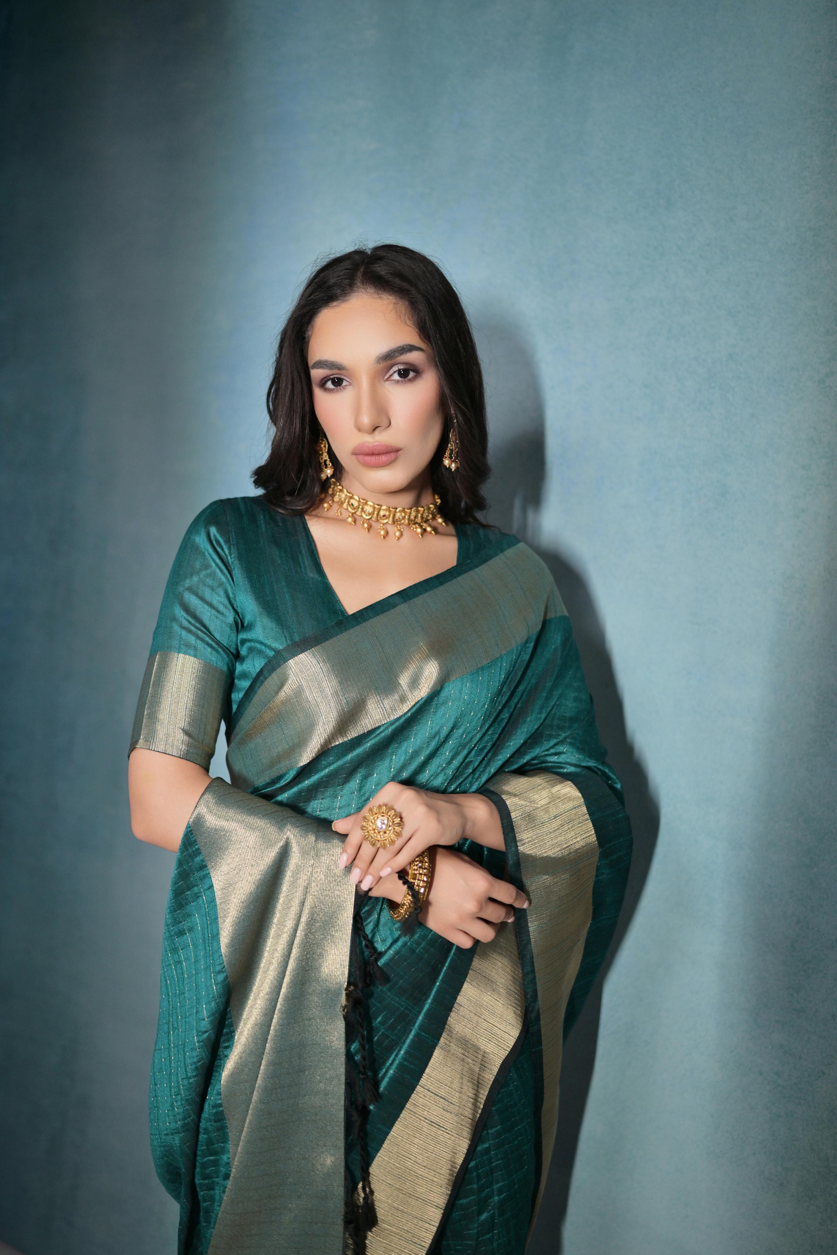 Mori- Emerald Glow – Raw Silk Elegance"