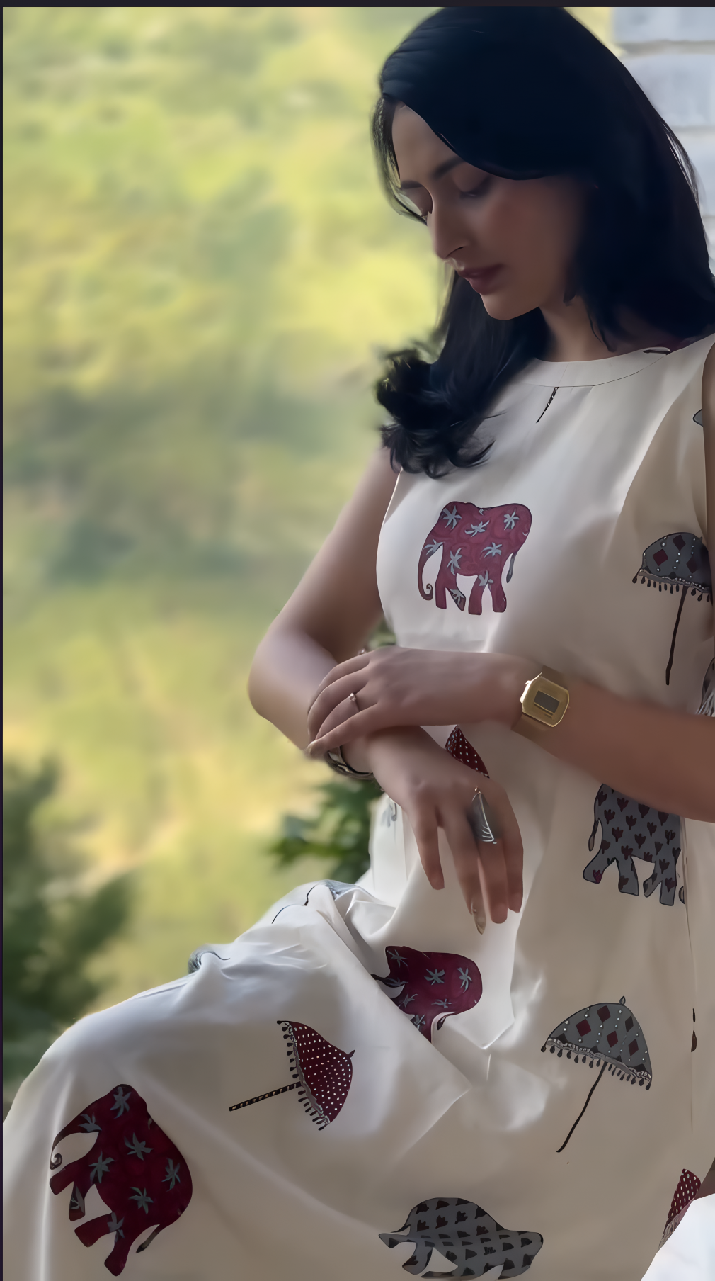 E&F- A must-have kurta set print work and soft fabric