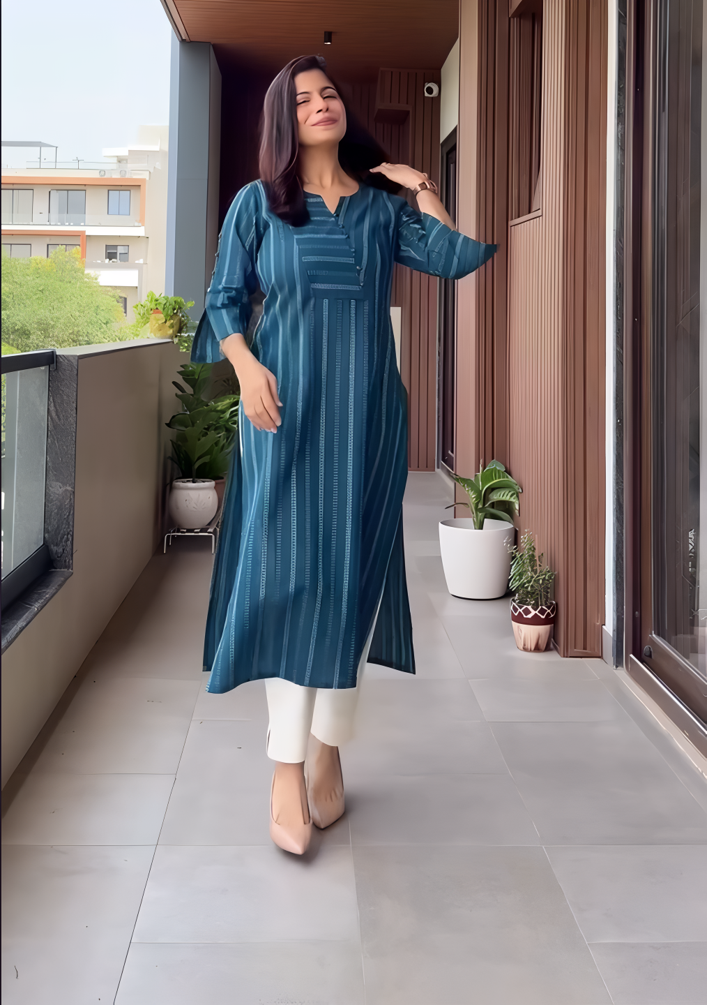 Nazar- style looking classic women's wear kurti set