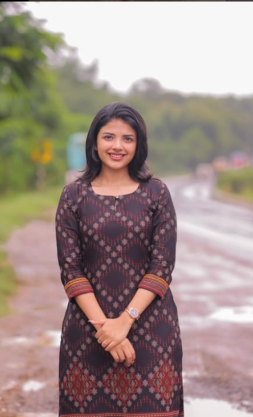 Aru- Garnet Weave Muslin Kurti with 3/4 Sleeves – Casual Chic