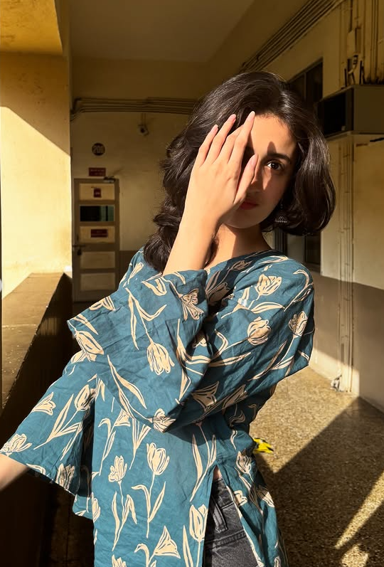 Ruhani -Cotton printed slit cut kurti