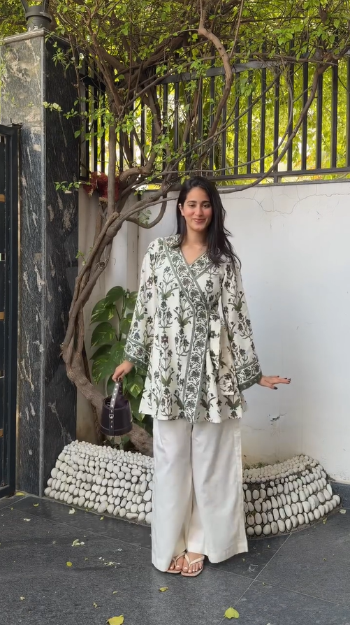 Cheta- Botanical Print Kimono Style Kurta Set for Women