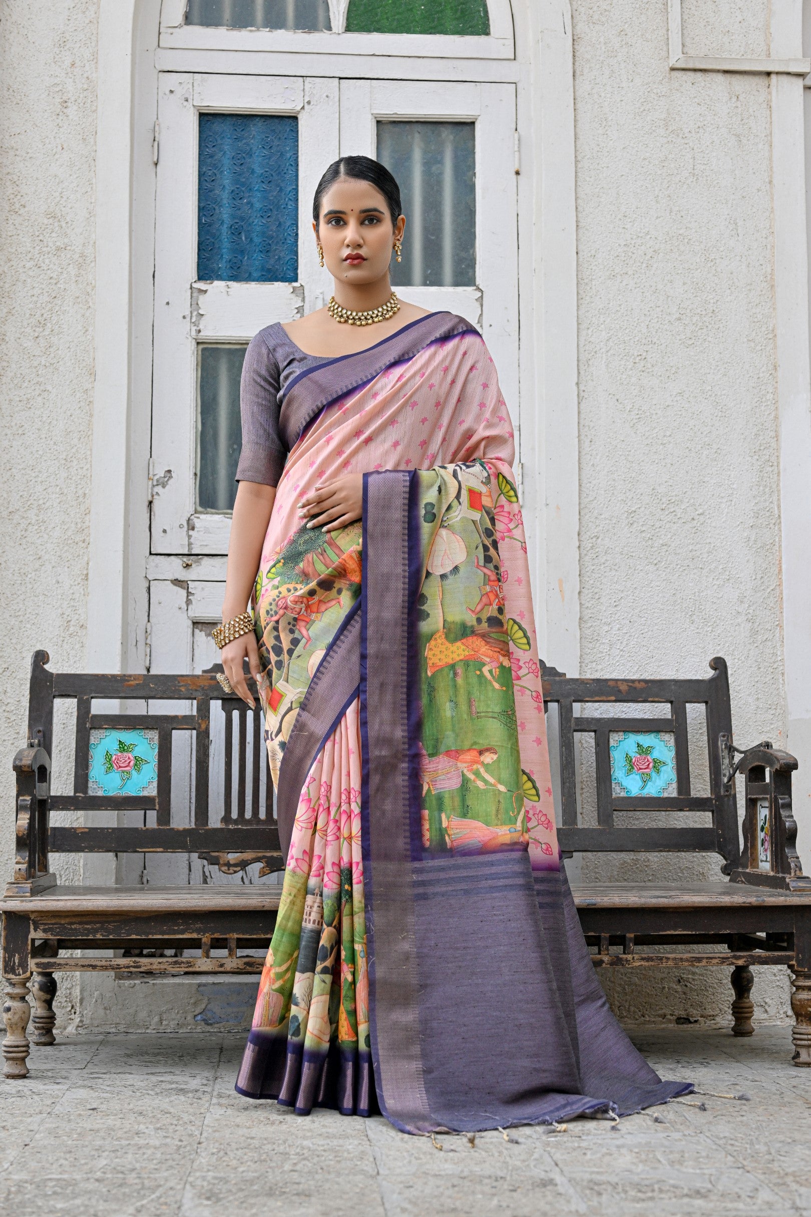 Lusy- Exquisite  Floral Saree