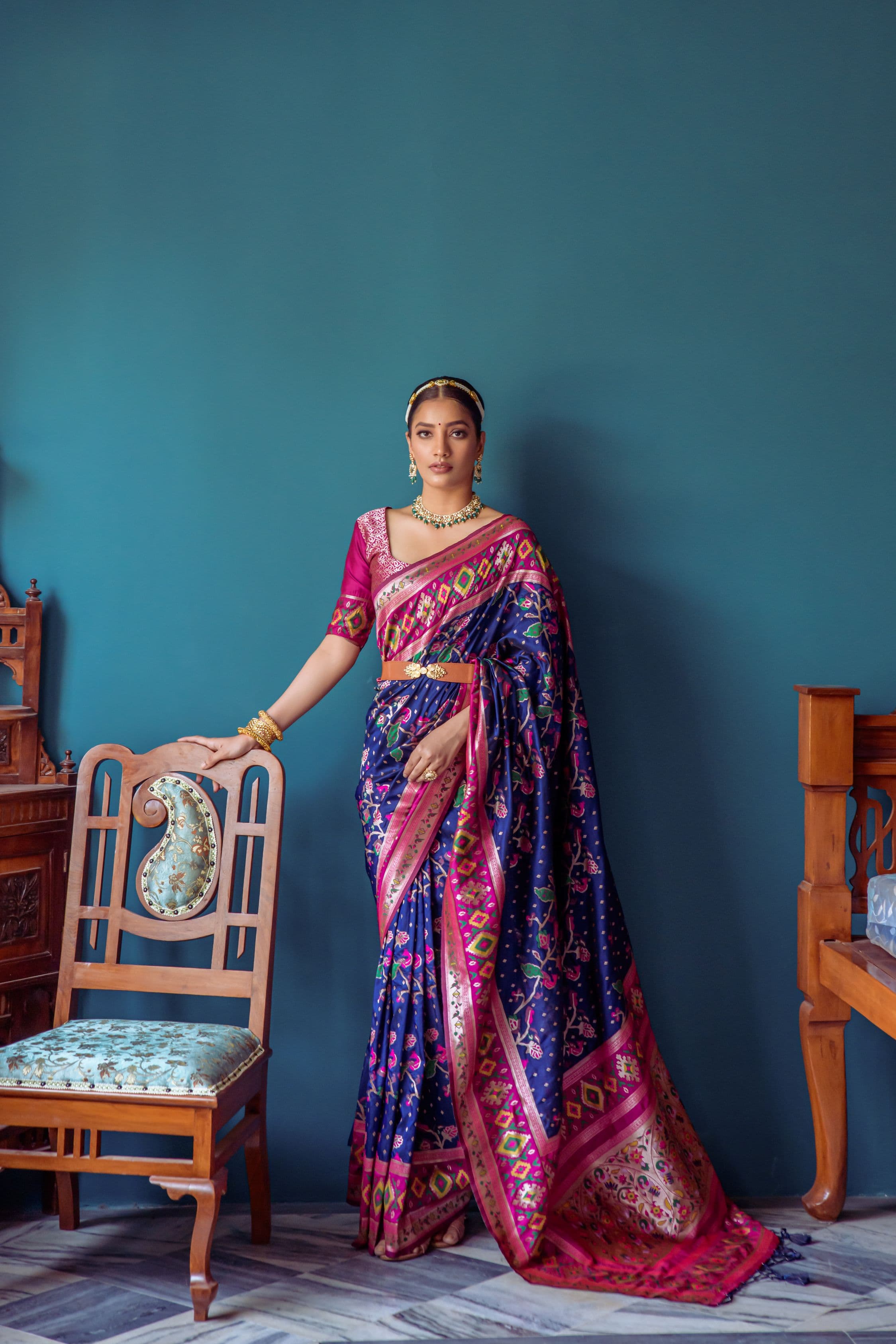 Queen- SUPERHIT DESIGN LAUNCHING IN PAITHANI PATOLA CONCEPT