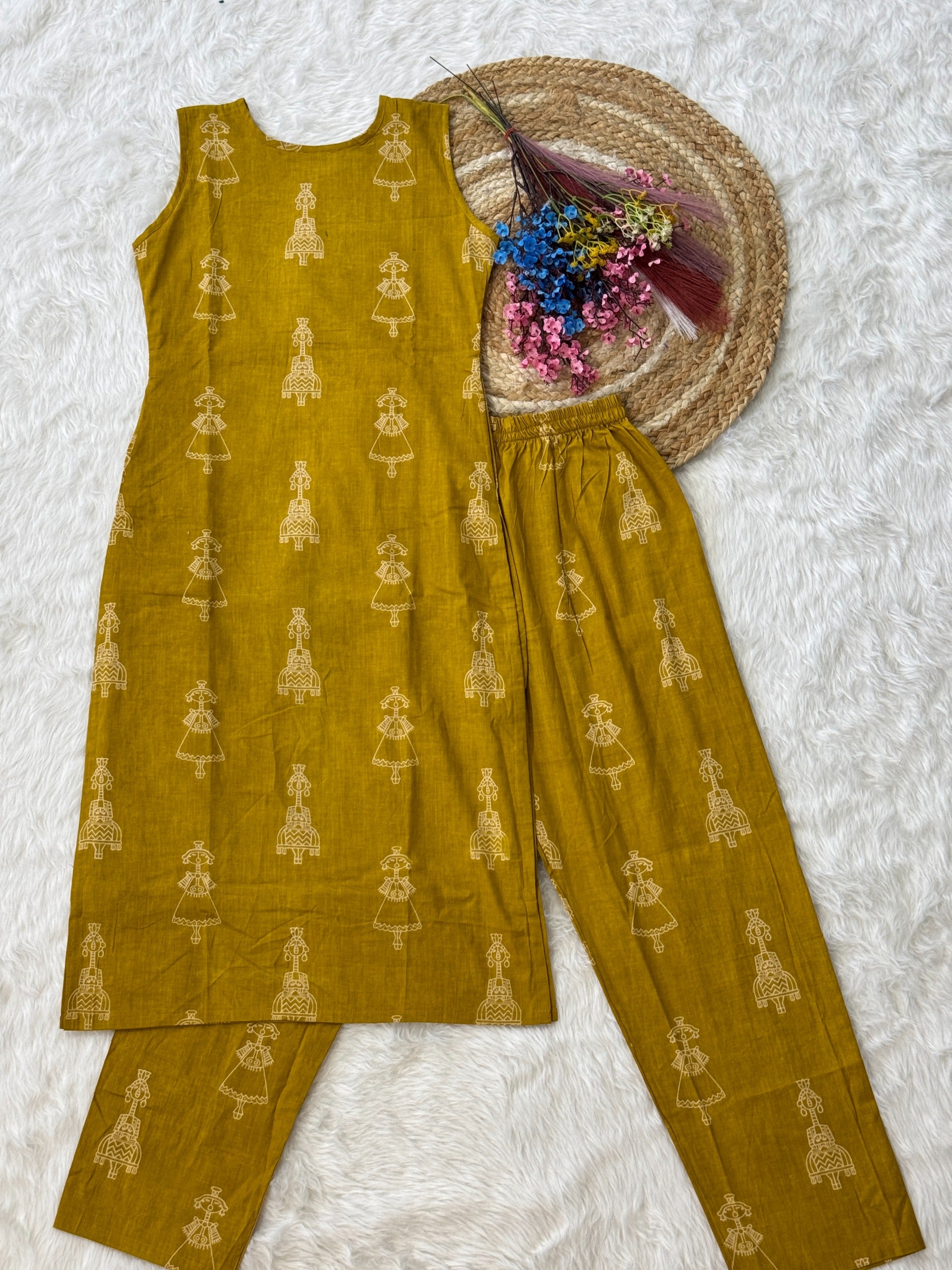 Modern Ethnic Wear Kurta set Set for Girls