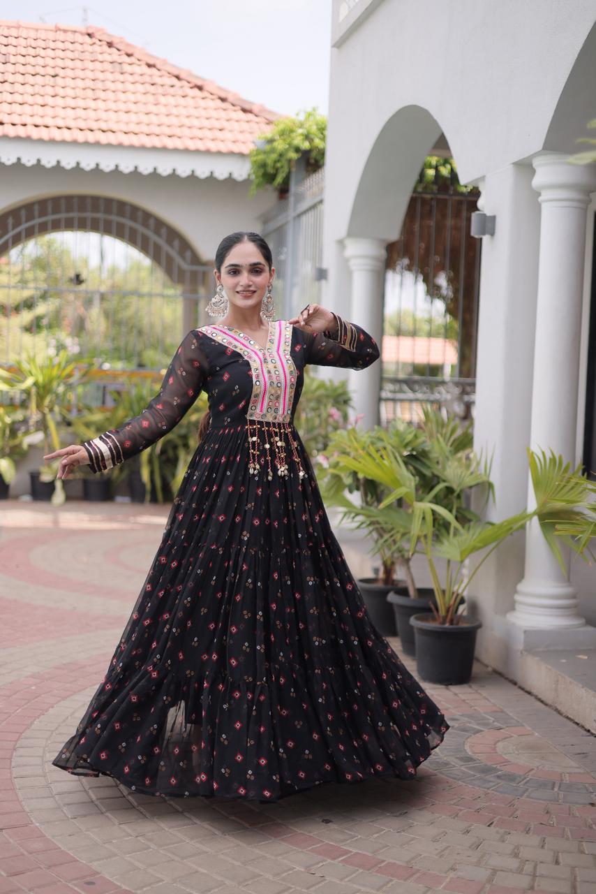 Laheriya with kutchi patchework in Faux Georgette
