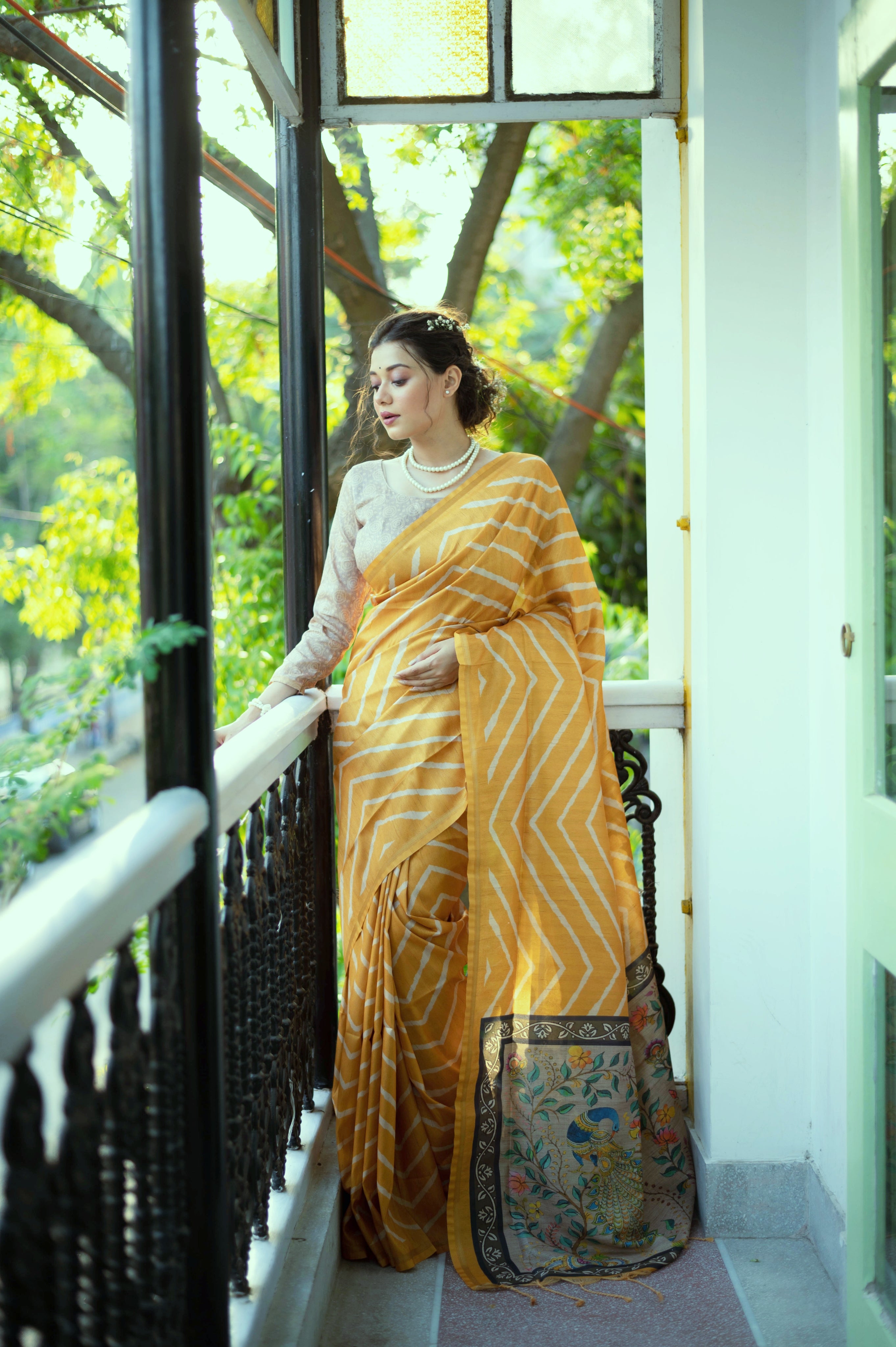 Leheriya - Printed Art Silk Saree in Peach