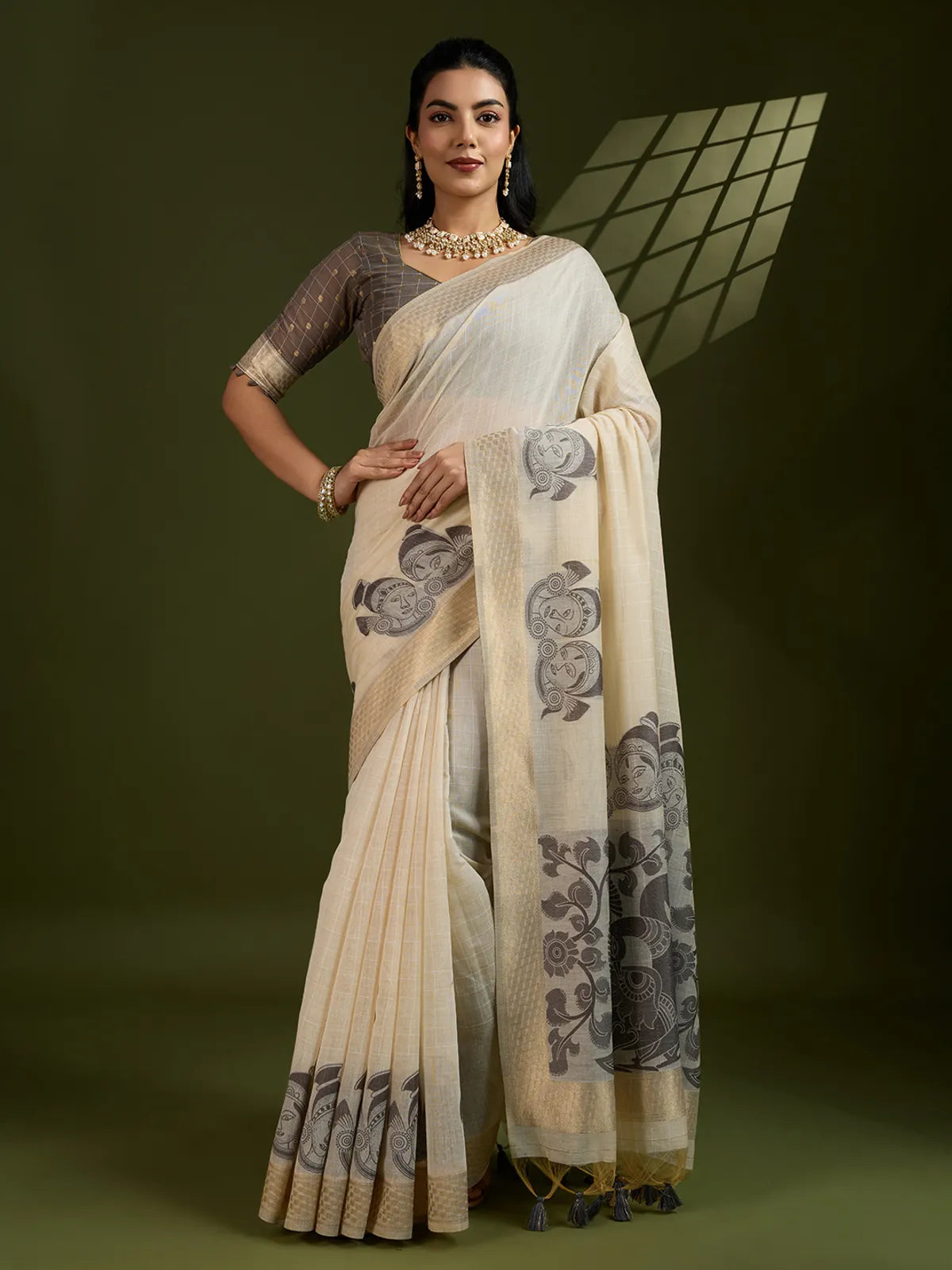 Morni- Royal Saree Luxurious Pattons  Delicate Thread Work