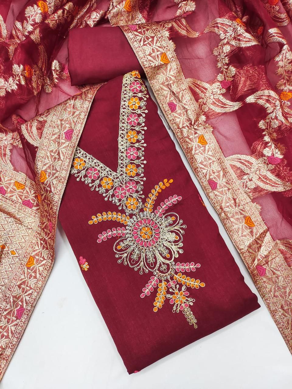 HAR- VICHITRA SILK WITH KODDING SQUANCE WORk