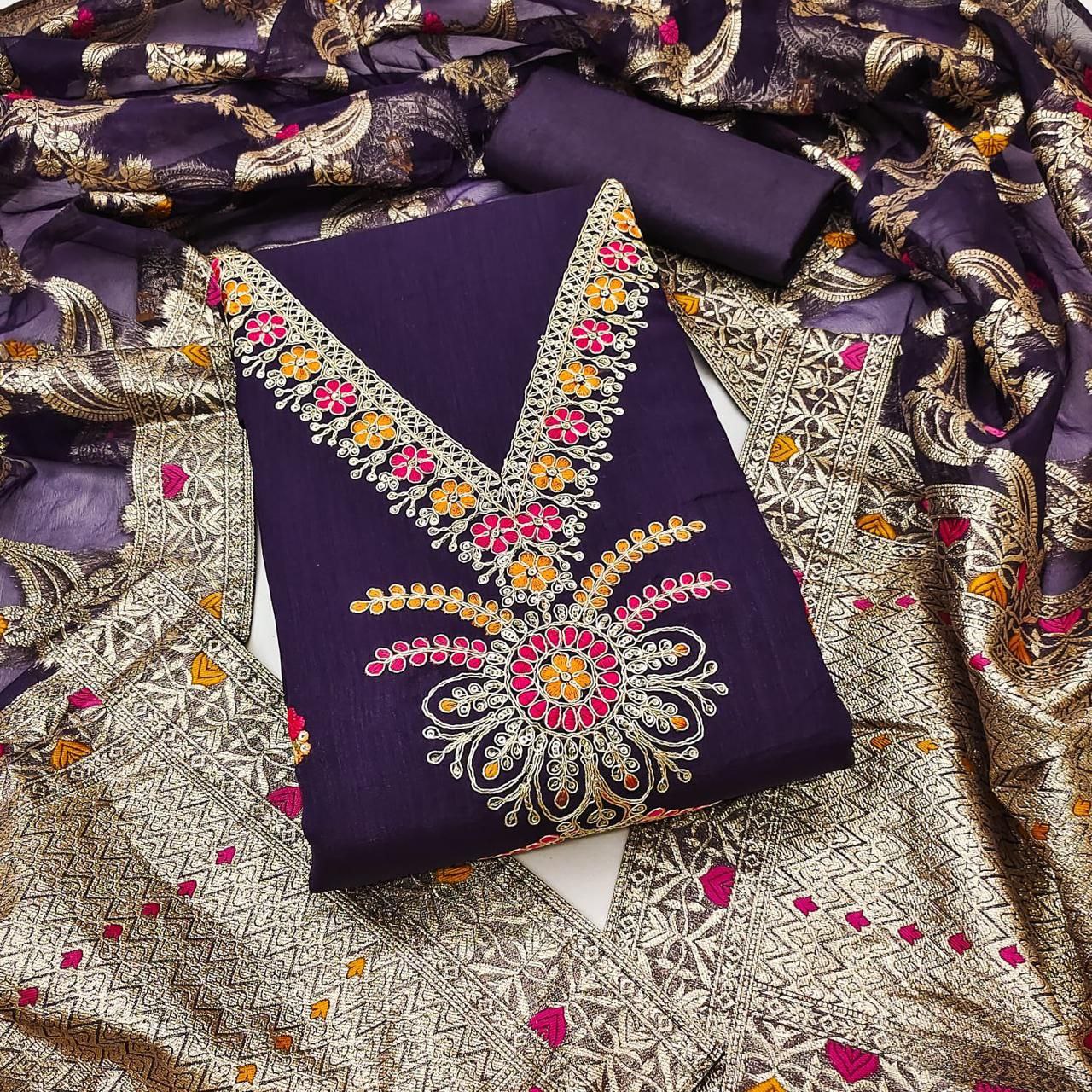 HAR- VICHITRA SILK WITH KODDING SQUANCE WORk